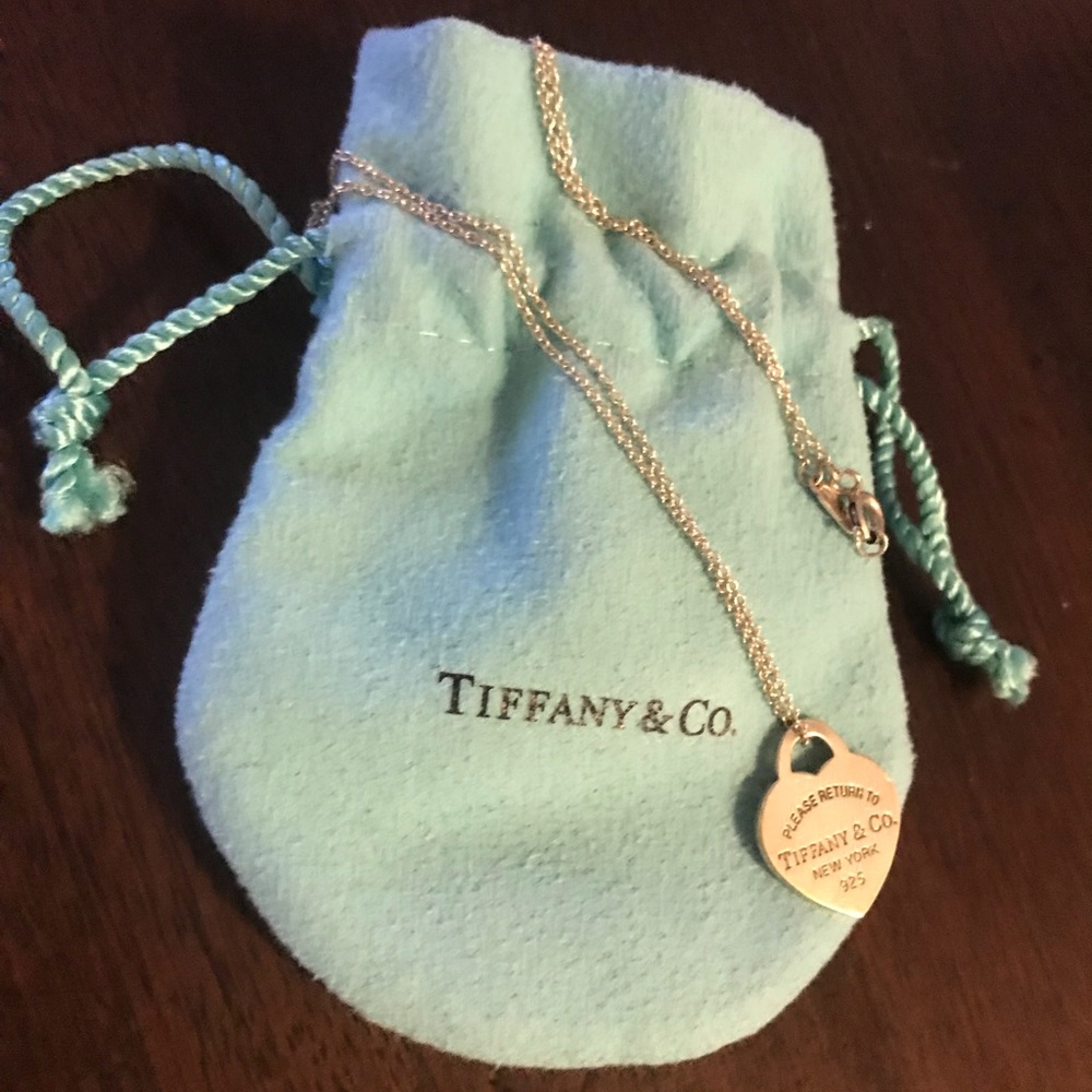 Tiffany & CO Sterling Silver Pendant Necklace